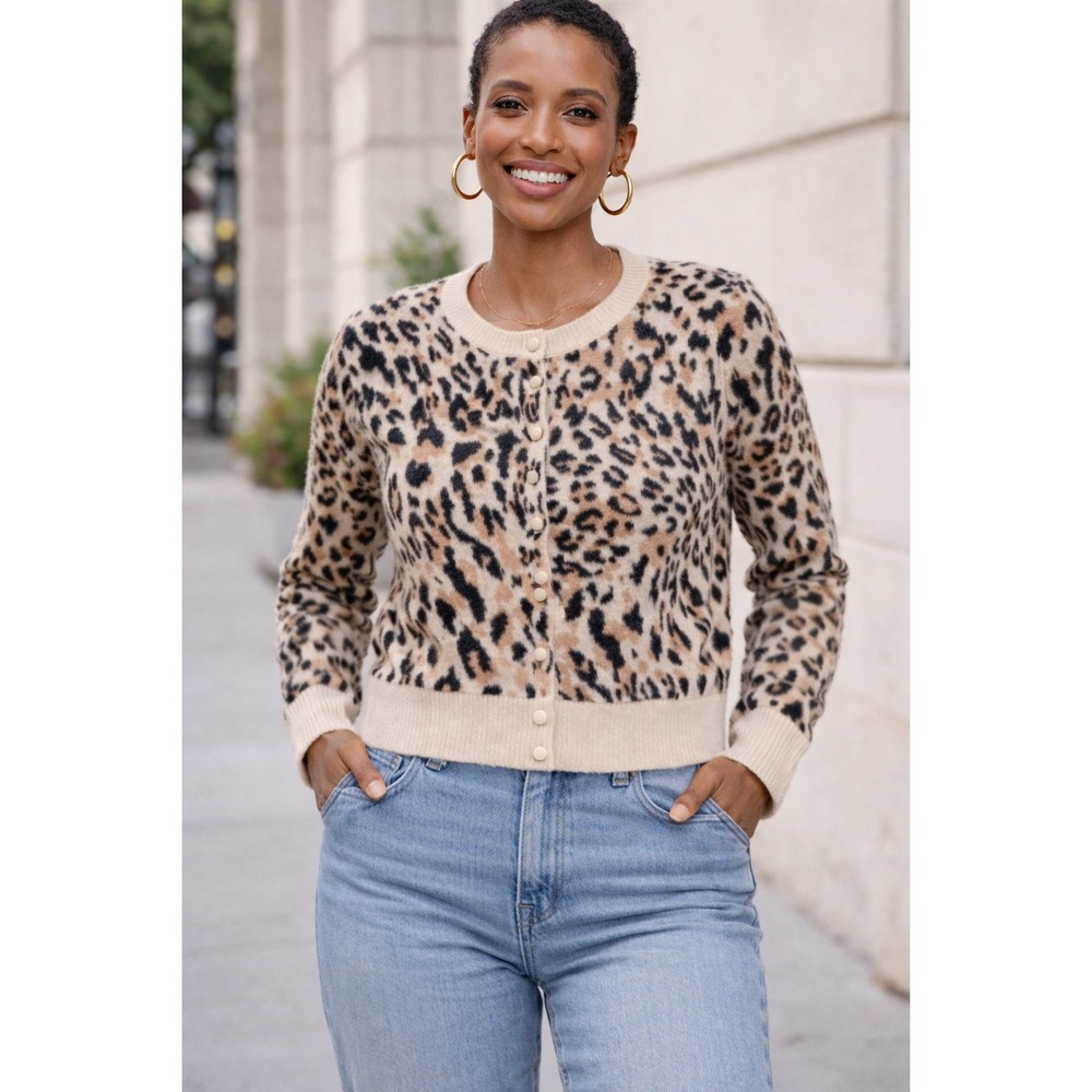 A New Day Leopard Print Cropped Cardigan Sweater Size M